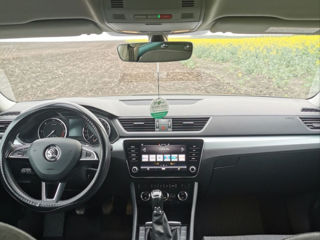 Skoda Superb foto 1