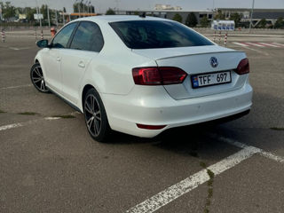 Volkswagen Jetta foto 9