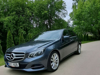 Mercedes E-Class foto 2