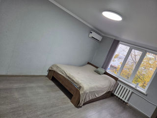 Ap. 1 cam., 30 м², 3/3 et.