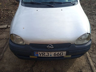 Opel Corsa foto 2