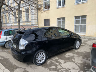 Toyota Prius + foto 3