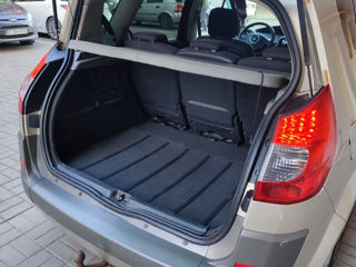 Renault Scenic foto 8