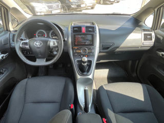 Toyota Auris foto 8