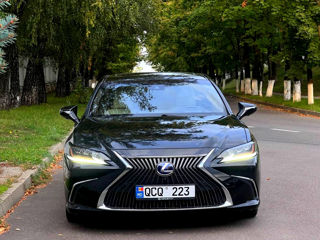 Lexus ES Series