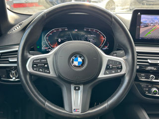 BMW 5 Series foto 12