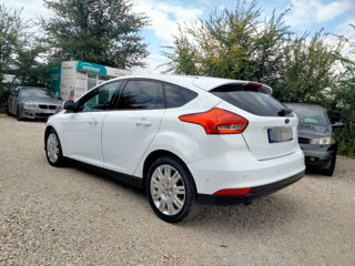 Ford Focus foto 5