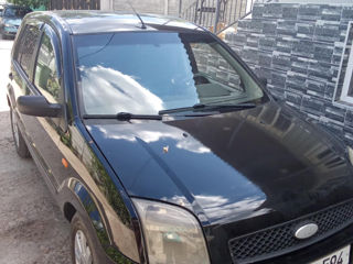 Ford Fusion foto 4