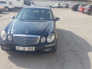 Mercedes E Class foto 2