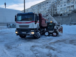 Servicii cu tehnica speciala boncat excavator foto 2