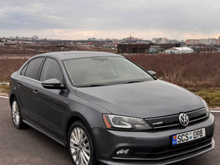 Volkswagen Jetta foto 2