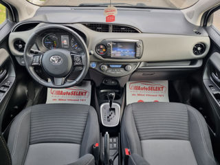 Toyota Yaris foto 12