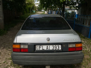 Volkswagen Passat foto 3