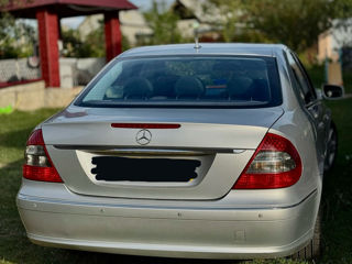 Mercedes E-Class foto 4