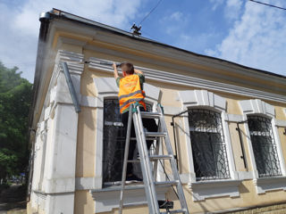 Servicii spalare ferestre si fatade, Профессиональные услуги по мойке окон и фасадов. foto 8