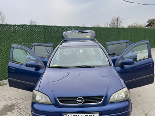 Opel Astra фото 0