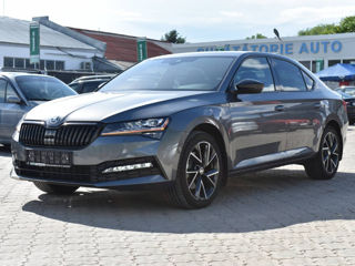 Skoda Superb foto 2