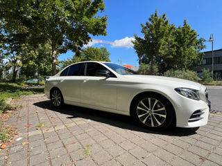 Mercedes E-Class foto 2