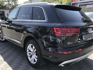 Audi Q7 foto 2