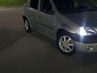 Dacia Logan foto 3