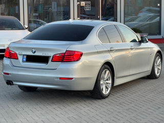 BMW 5 Series foto 4