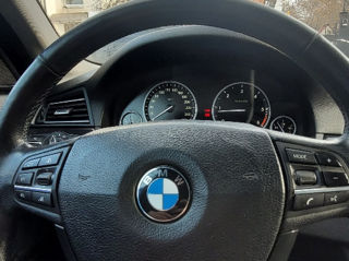 BMW 5 Series foto 10