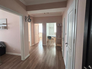 3-комн. кв., 81 м², 2/10 эт.