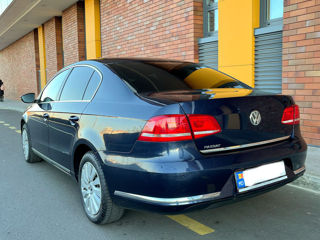 Volkswagen Passat foto 3