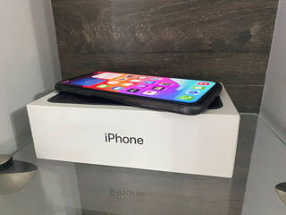 iPhone 11 64Gb foto 3