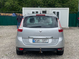 Renault Grand Scenic foto 4