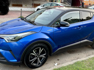 Toyota C-HR foto 4