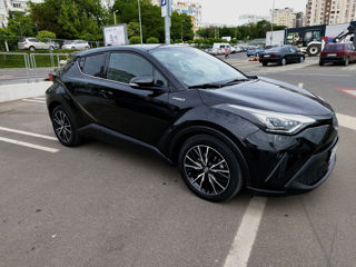 Toyota C-HR foto 3