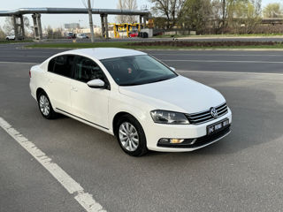 Volkswagen Passat foto 1