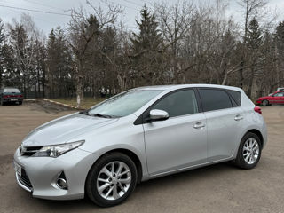 Toyota Auris foto 2