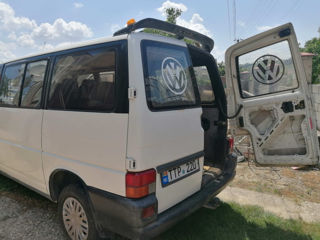 Volkswagen Caravelle фото 6