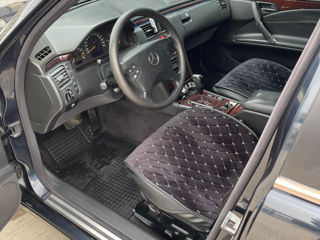 Mercedes E-Class foto 6