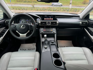 Lexus IS Series foto 19