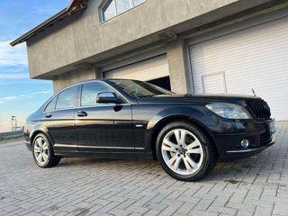 Mercedes C-Class foto 6