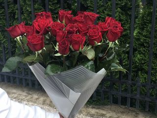 Розы  и другие цветы в ассортименте по доступным ценам от foto 7