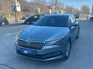 Skoda Superb foto 2