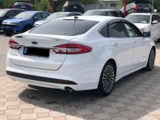 Ford Fusion фото 4