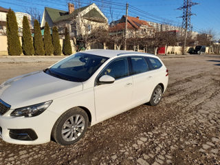 Peugeot 308 foto 8