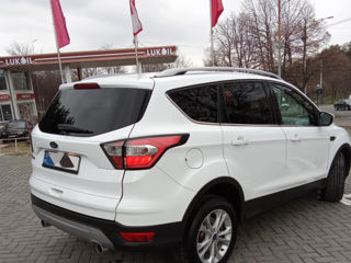 Ford Kuga foto 3