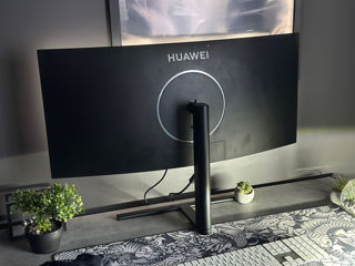 Monitor rotund Huawei MatteView GT 34" 4k 165hz foto 4