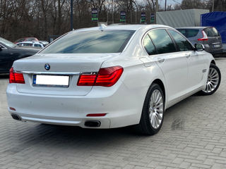 BMW 7 Series foto 3