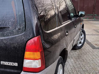 Mazda Tribute foto 3