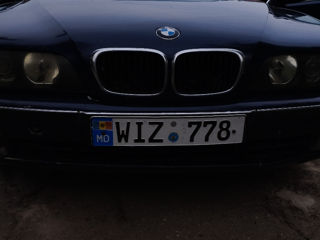 BMW 5 Series foto 1