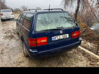 Volkswagen Passat foto 2