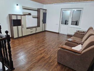 Apartament cu 3 camere, 100 m², Buiucani, Chișinău foto 5