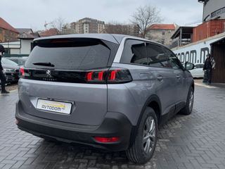 Peugeot 5008 foto 3